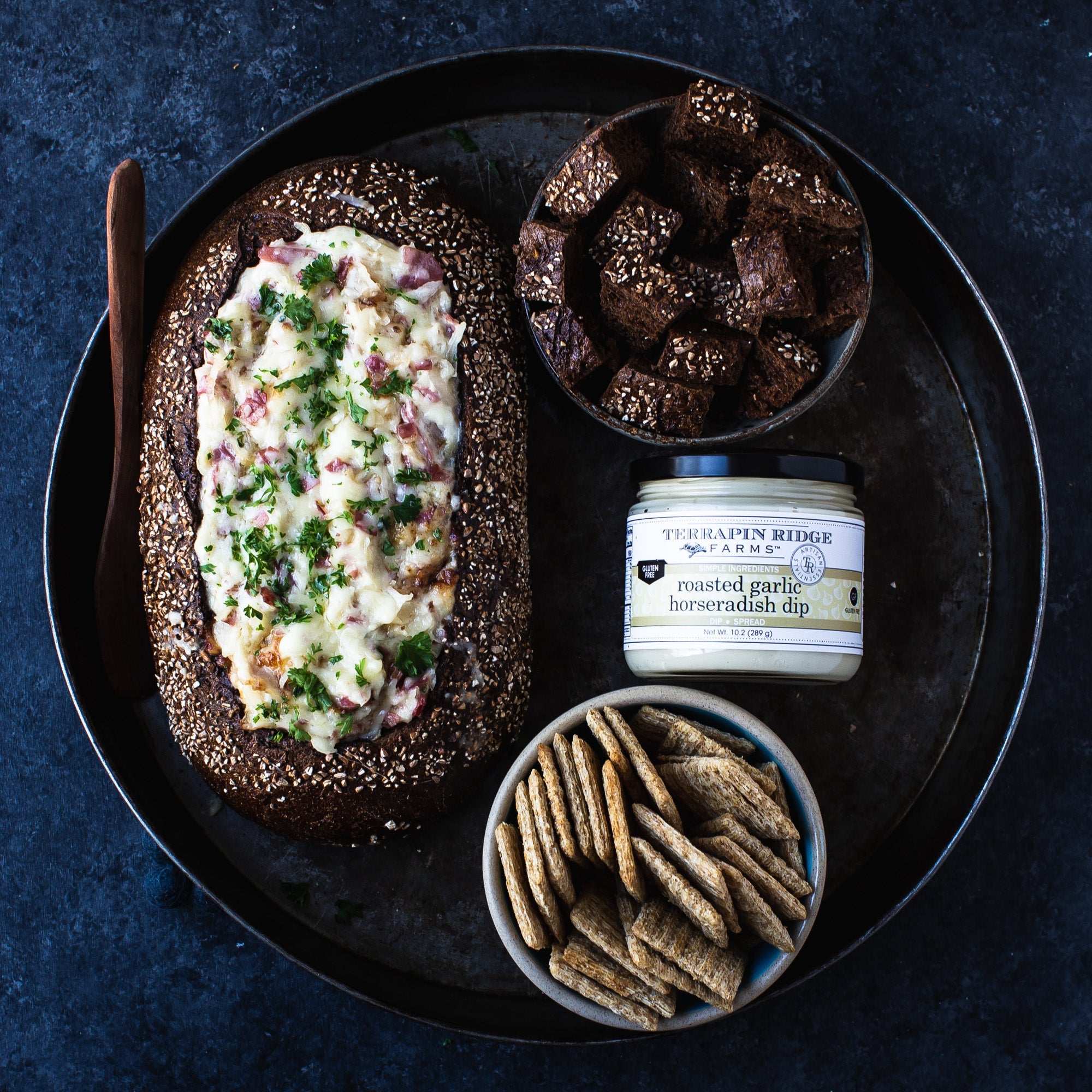 Roasted Garlic Horseradish Dip - MaisonBeach
