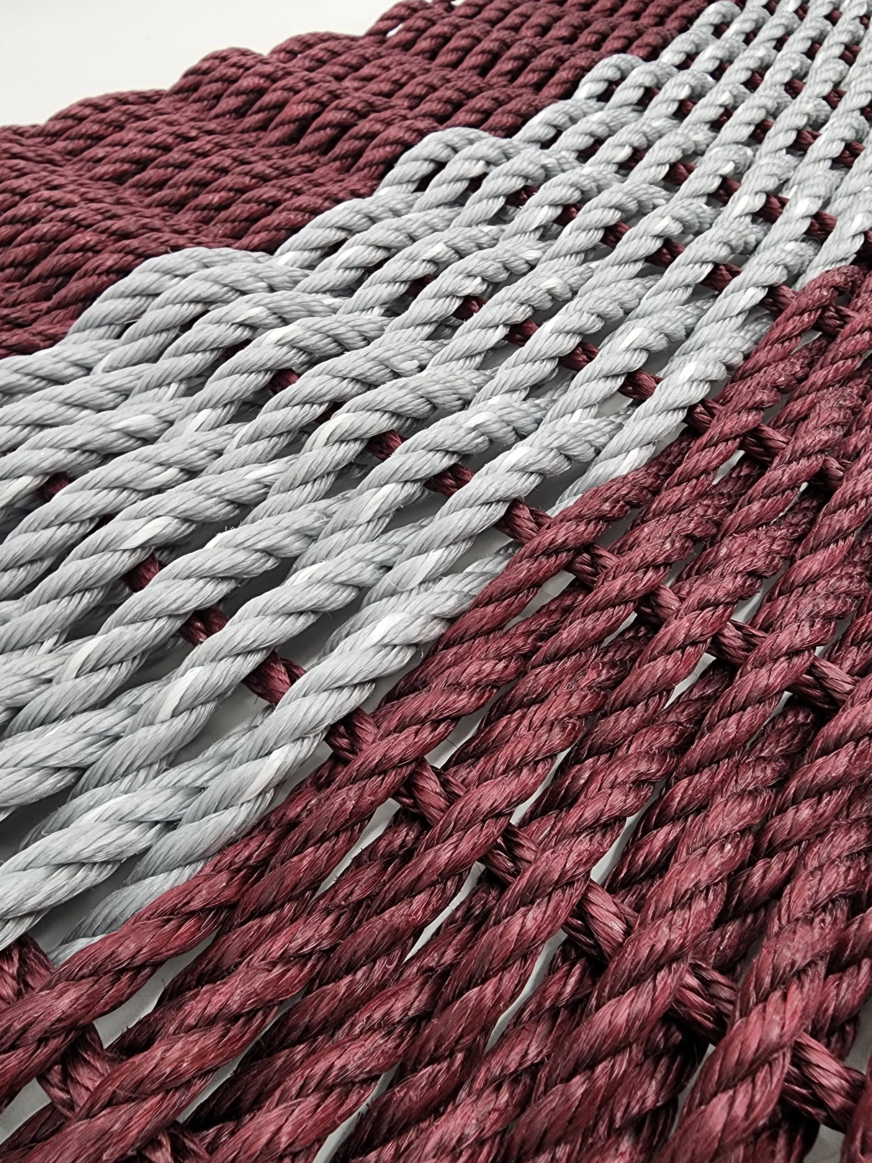 Lobster Rope Mat Burgundy and Light Gray - MaisonBeach