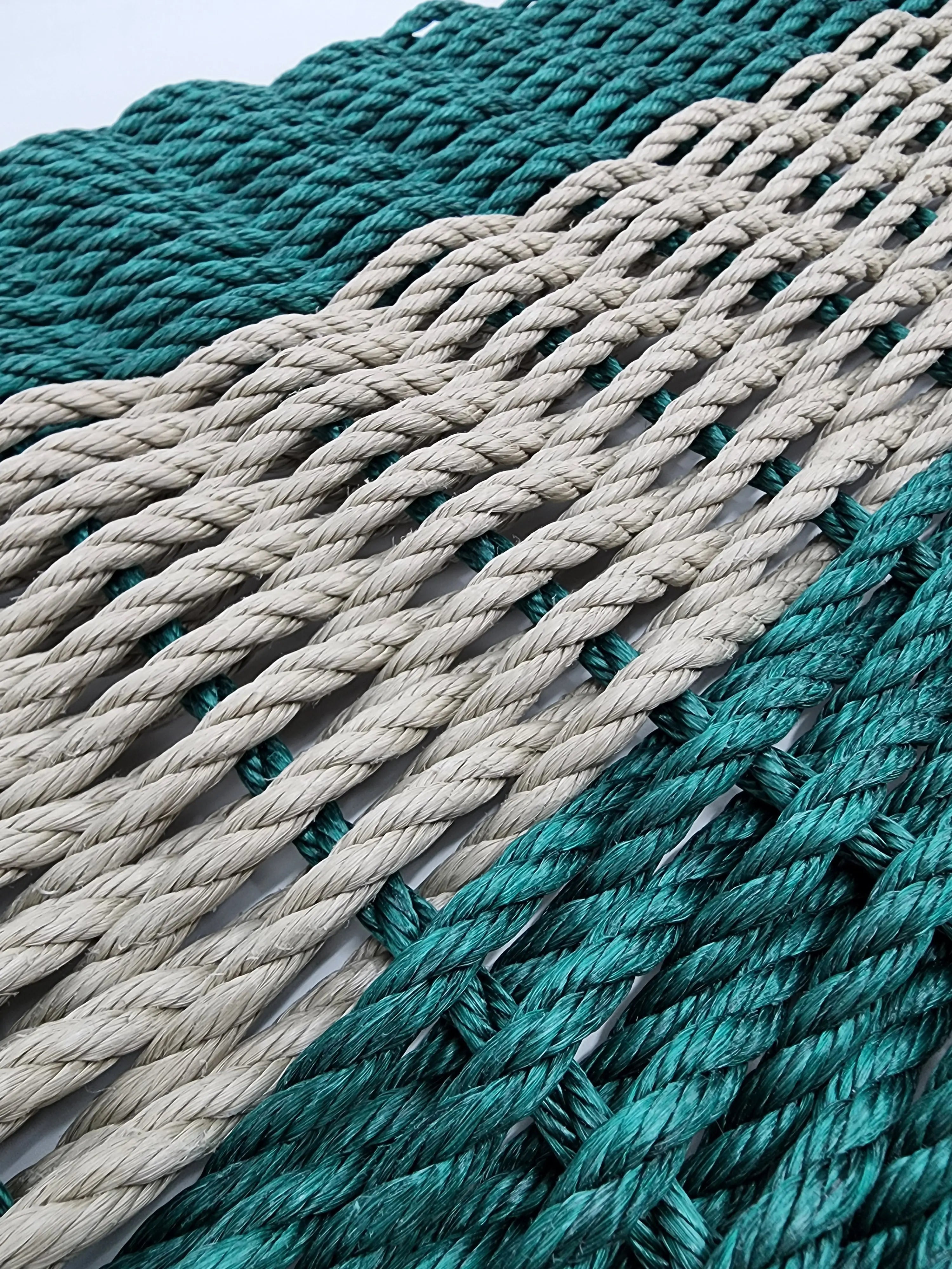 Lobster Rope Mat Hunter Green and Tan - MaisonBeach