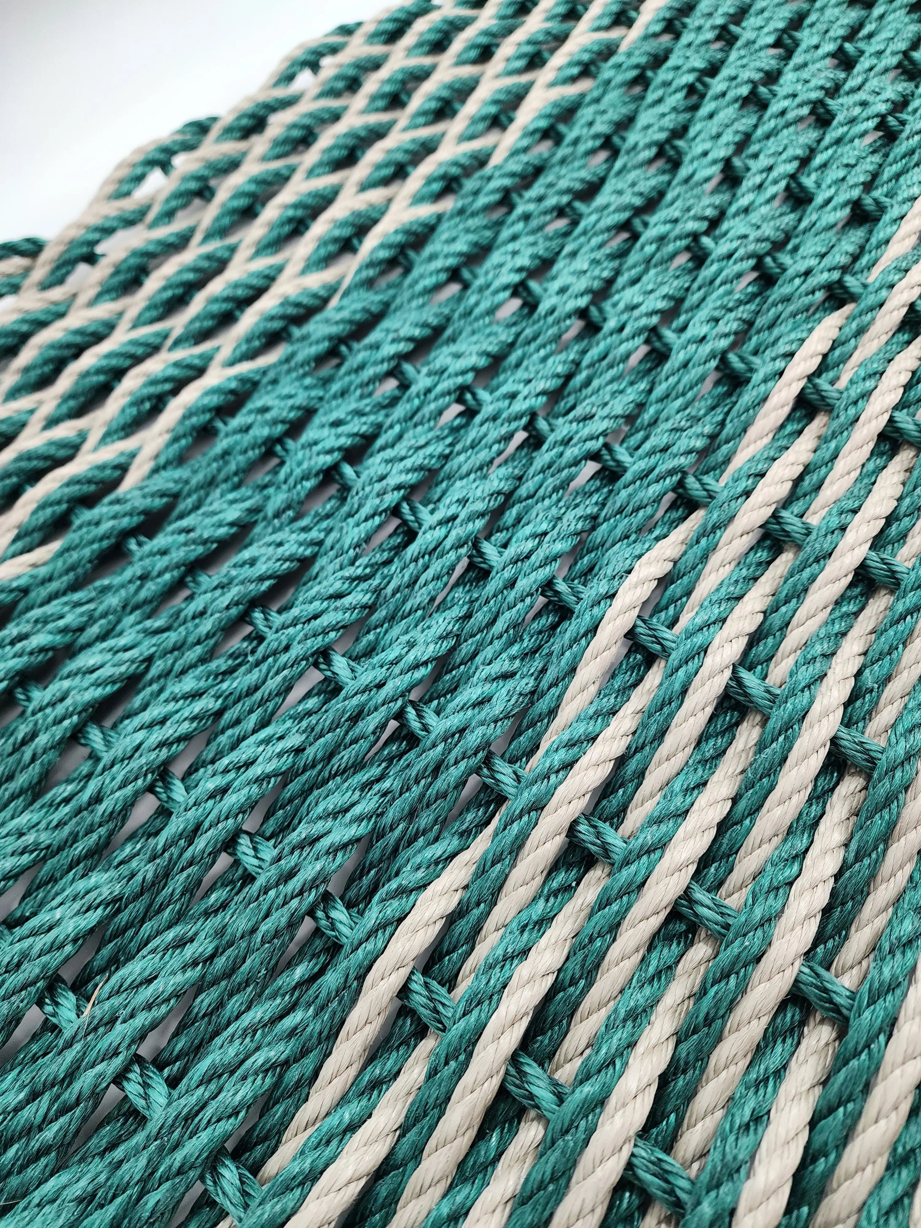 Hunter Green and Tan Rope Mat - MaisonBeach