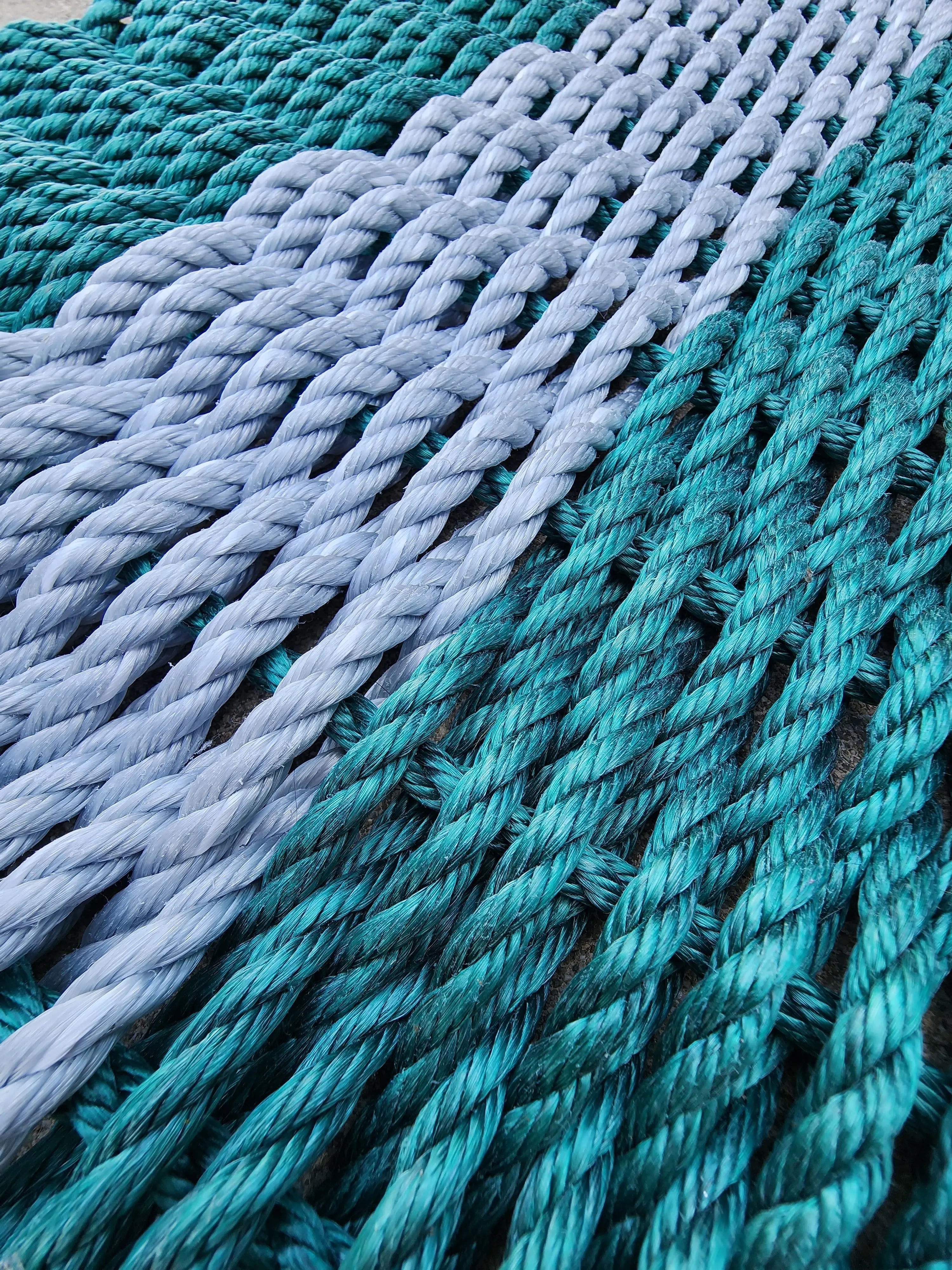 Rope Mat made with Lobster Rope, Hunter Green and Light Gray - MaisonBeach
