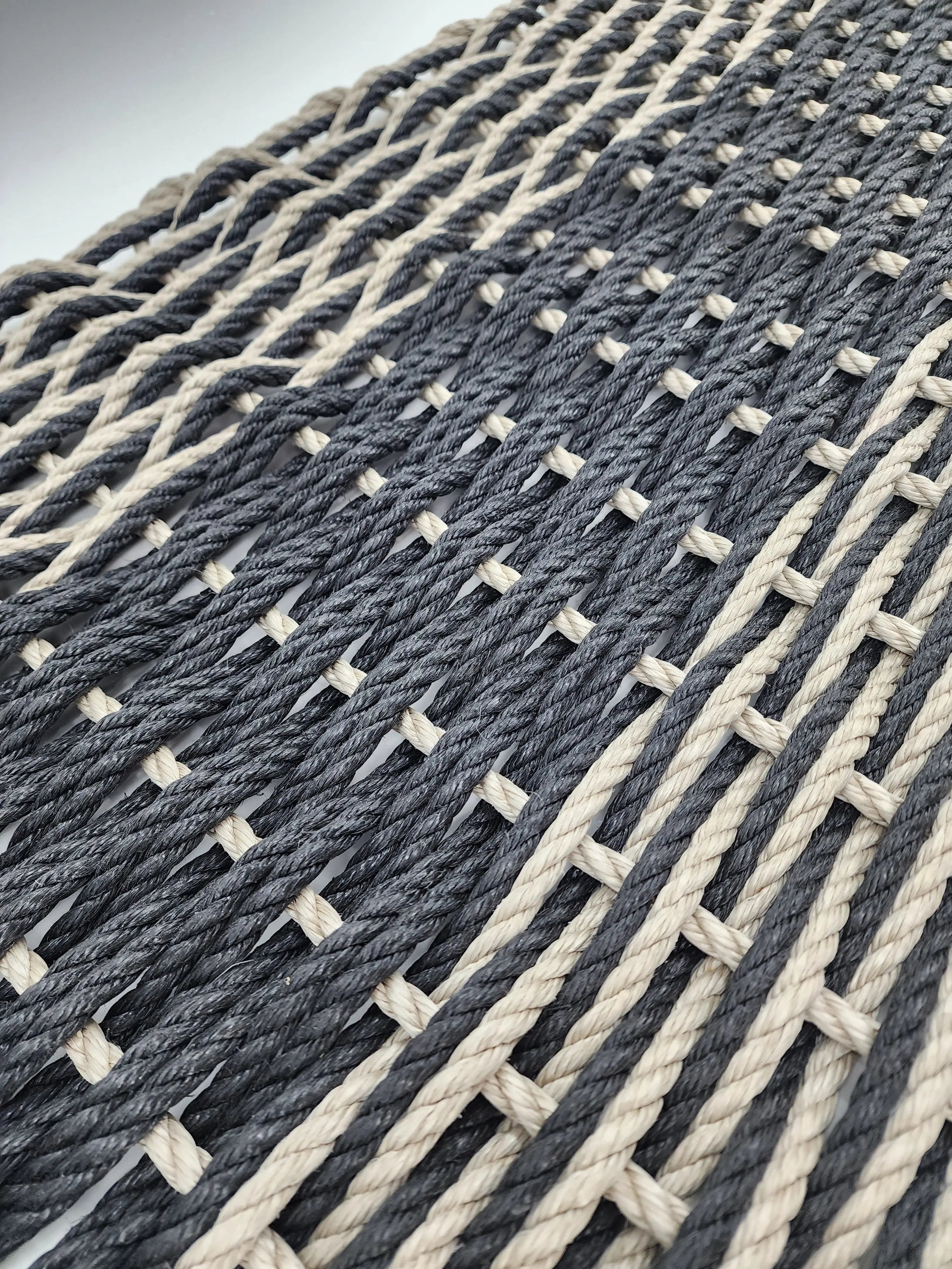 Large Double Weave Lobster Rope Mat, Vibrant Colors, Long Lasting Durable - MaisonBeach