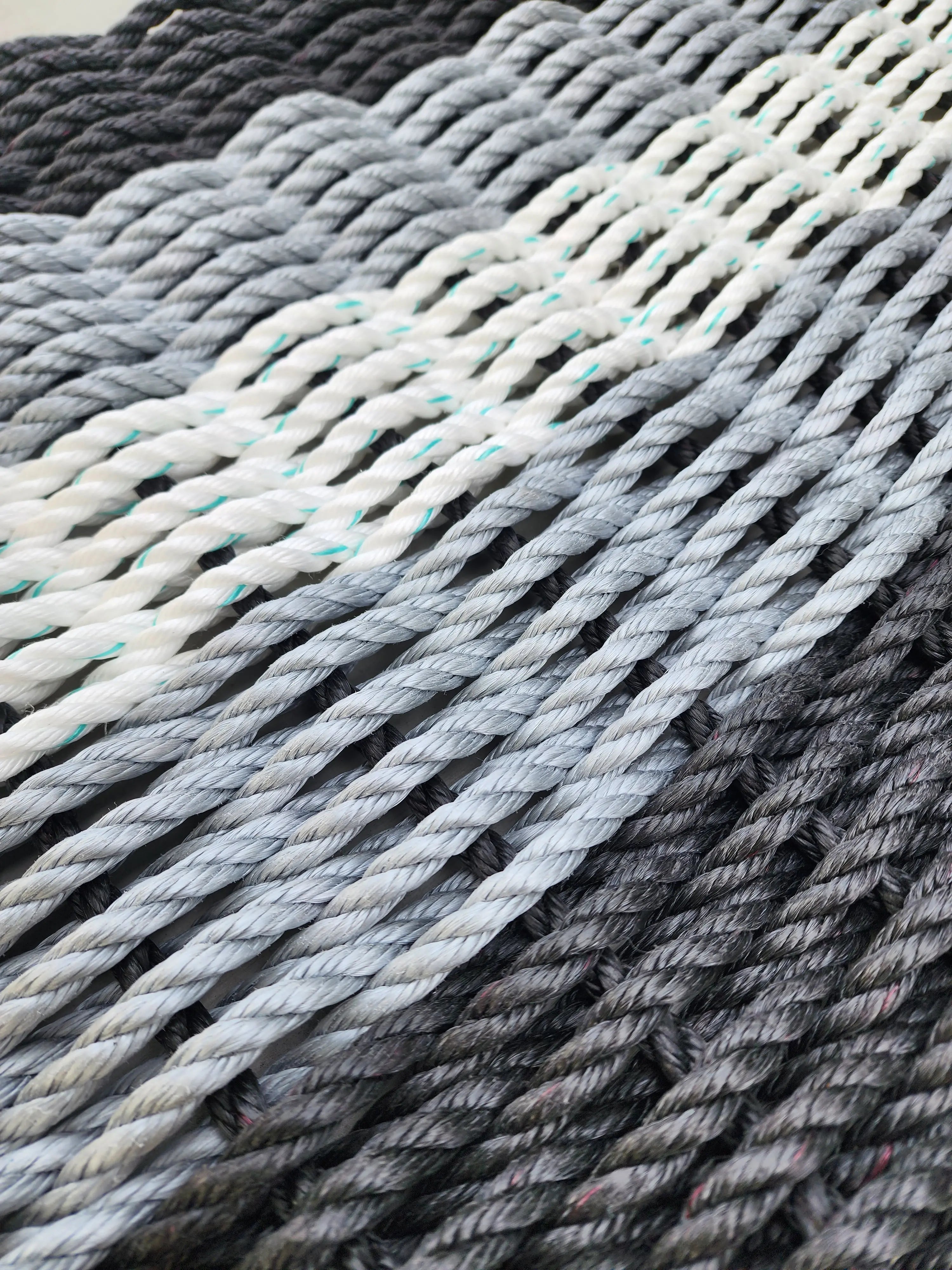 5 Stripe Lobster Rope Mat Black Gray White - MaisonBeach