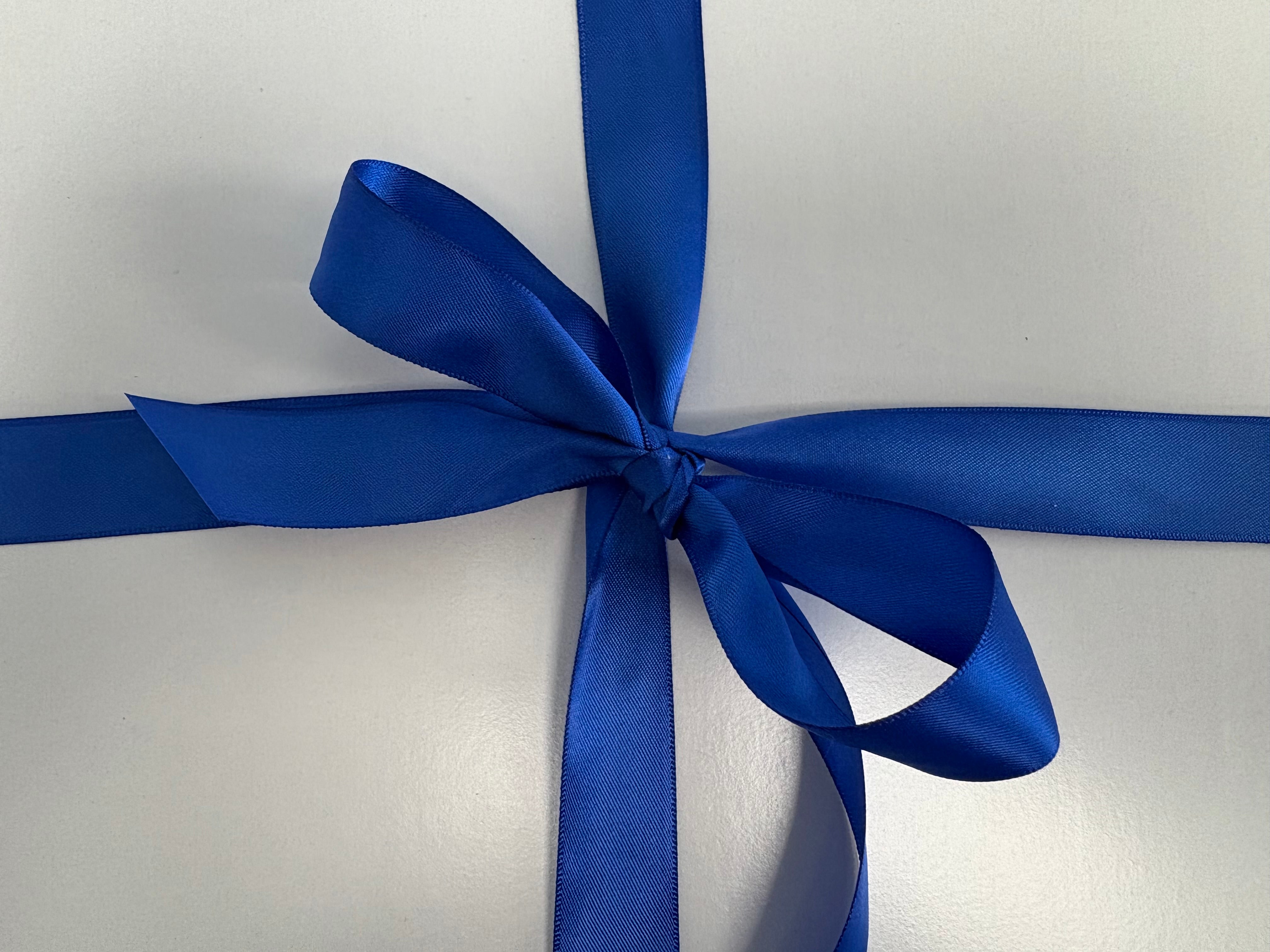 Blue/White Gift Wrap L - MaisonBeach