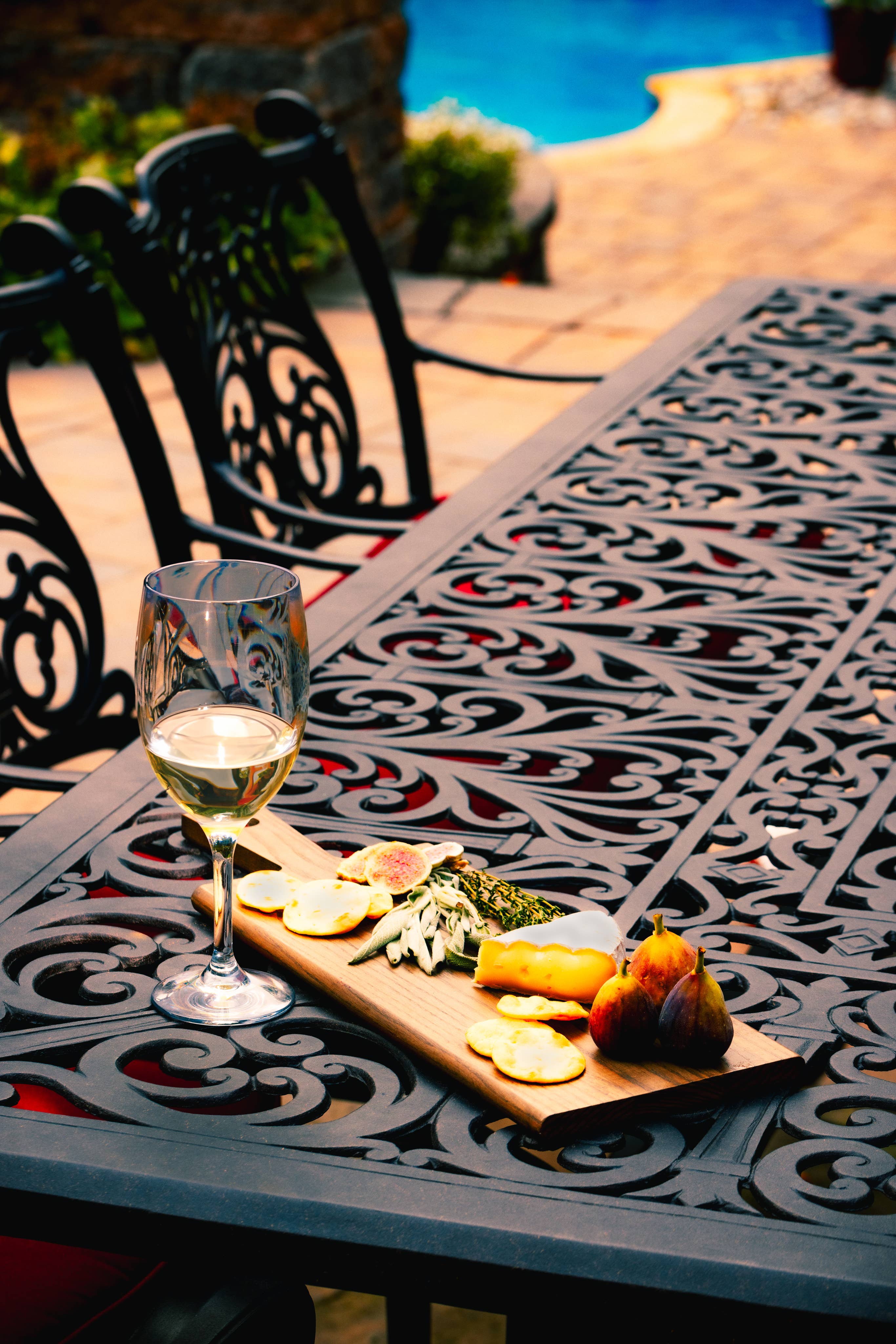 Hospitality Consumer Products - Revel 15 oz. Elegant Wine: Clear / Polycarbonate / 15oz - MaisonBeach