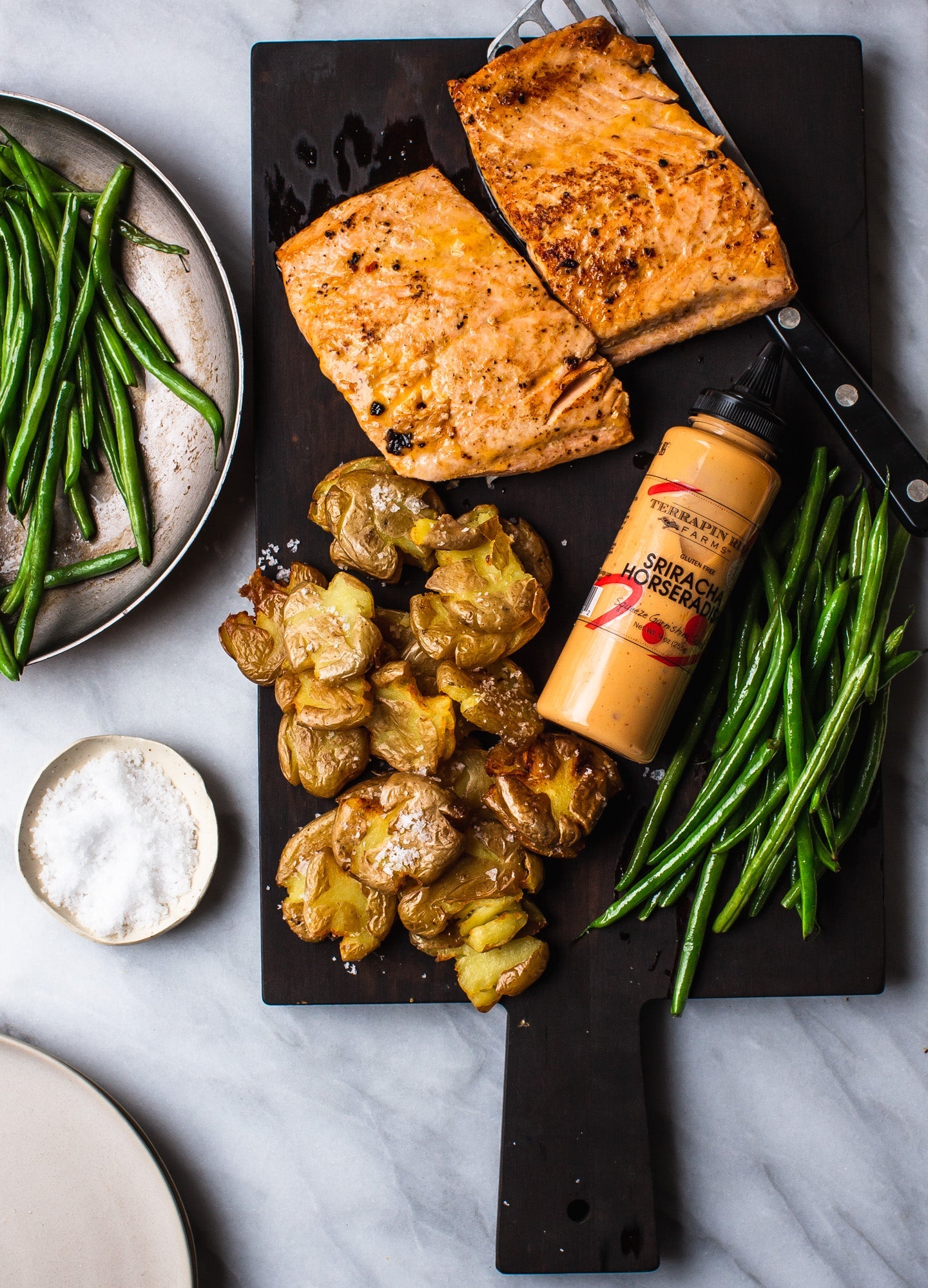 Sriracha Horseradish Garnishing Squeeze - MaisonBeach