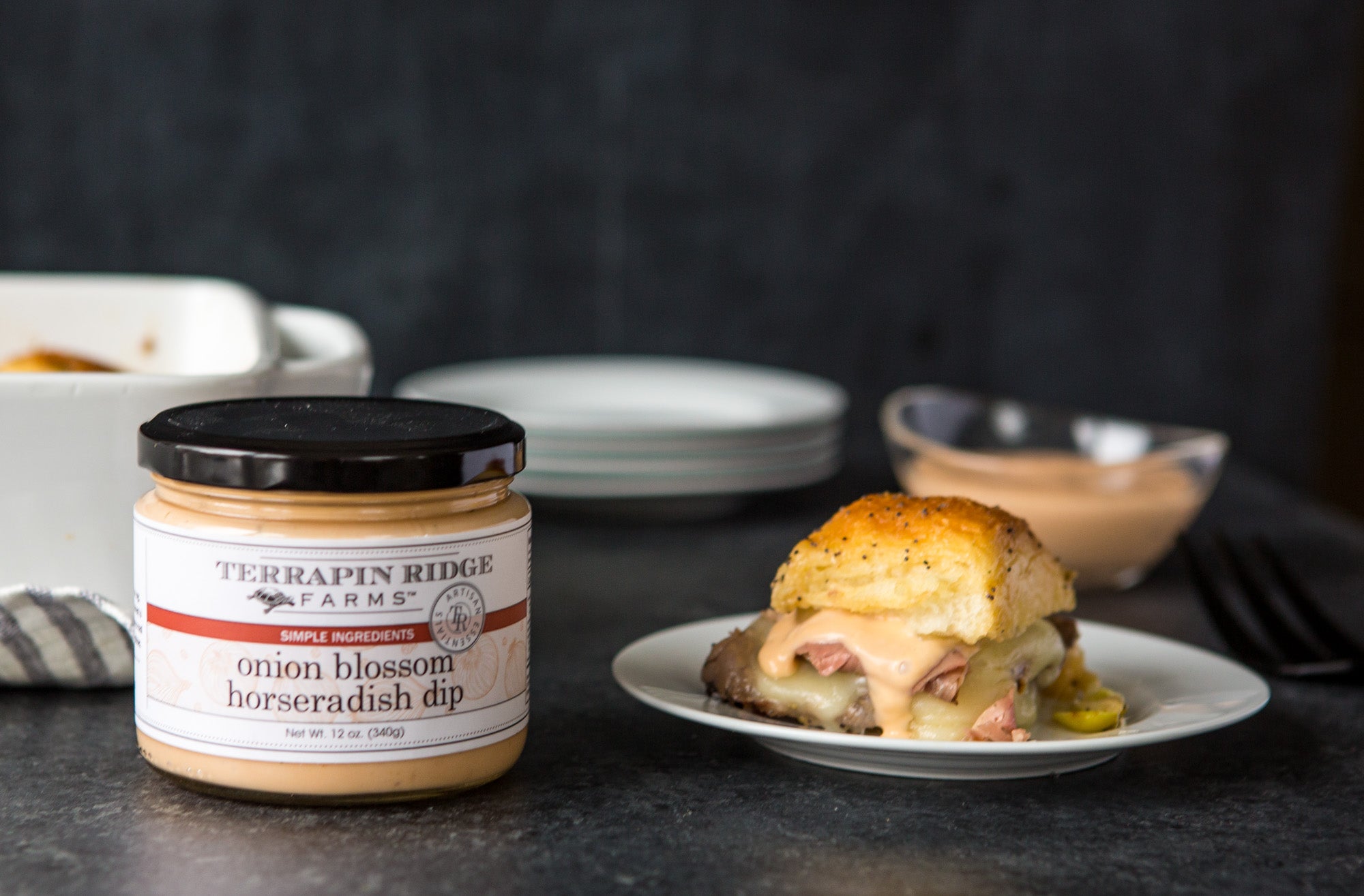 Onion Blossom Horseradish Dip - MaisonBeach