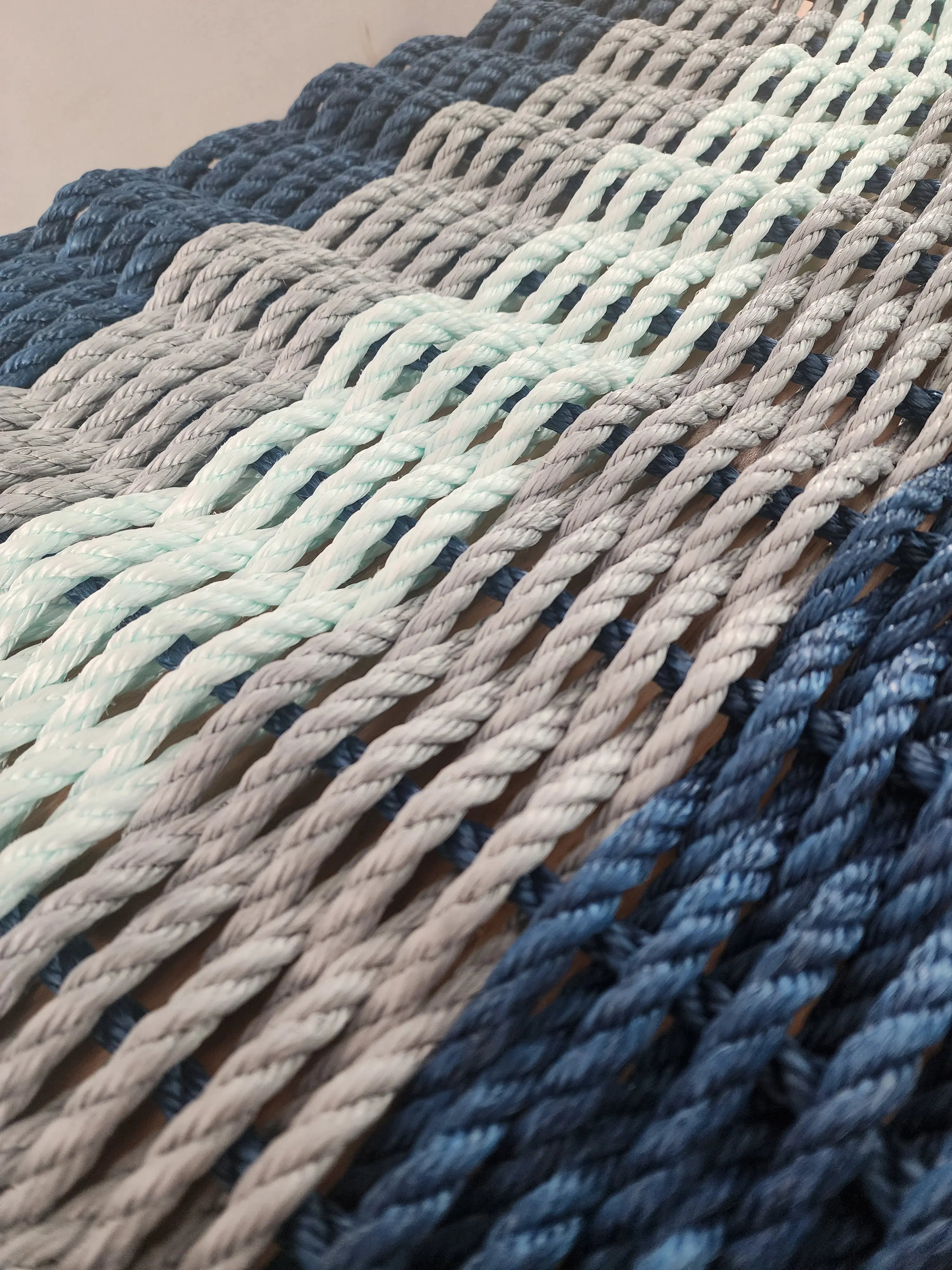 Five Stripe Rope Mat made with Lobster Rope Navy, Light gray and seafoam - MaisonBeach
