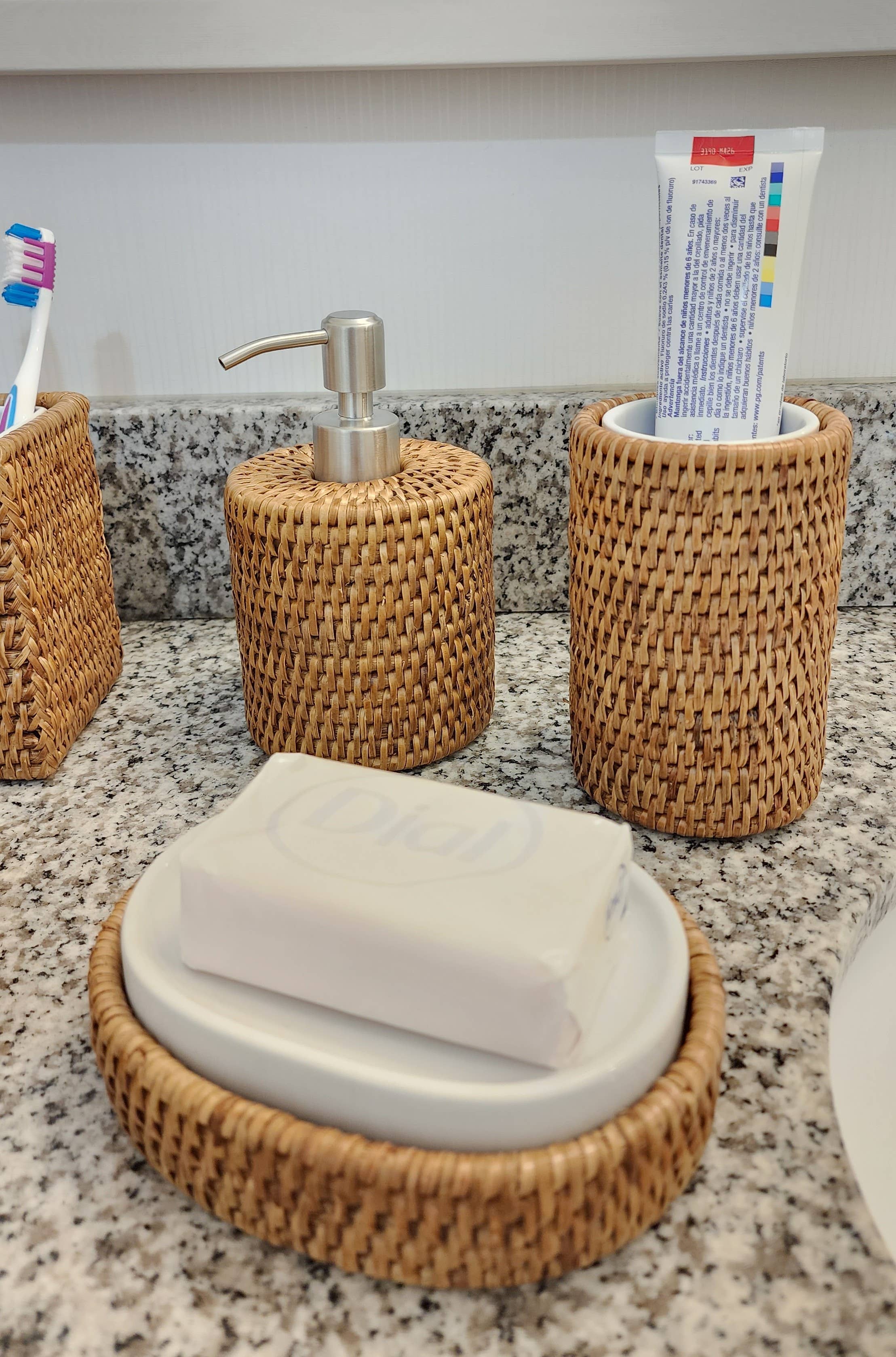 Rattan Oval Soap Dish with Ceramic Insert – Handwoven & Eco-Friendly - MaisonBeach