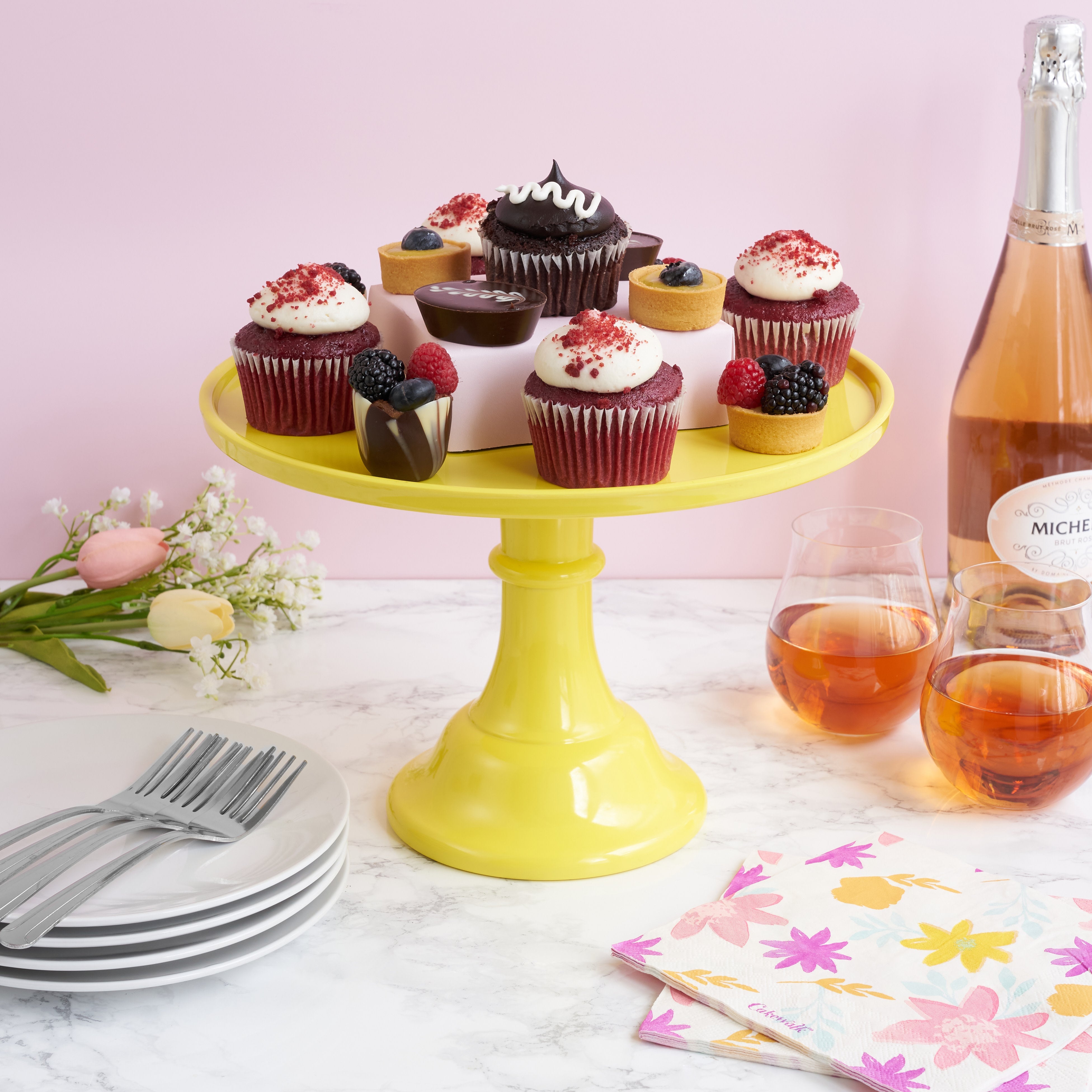 Melamine Cake Stand in Yellow - MaisonBeach
