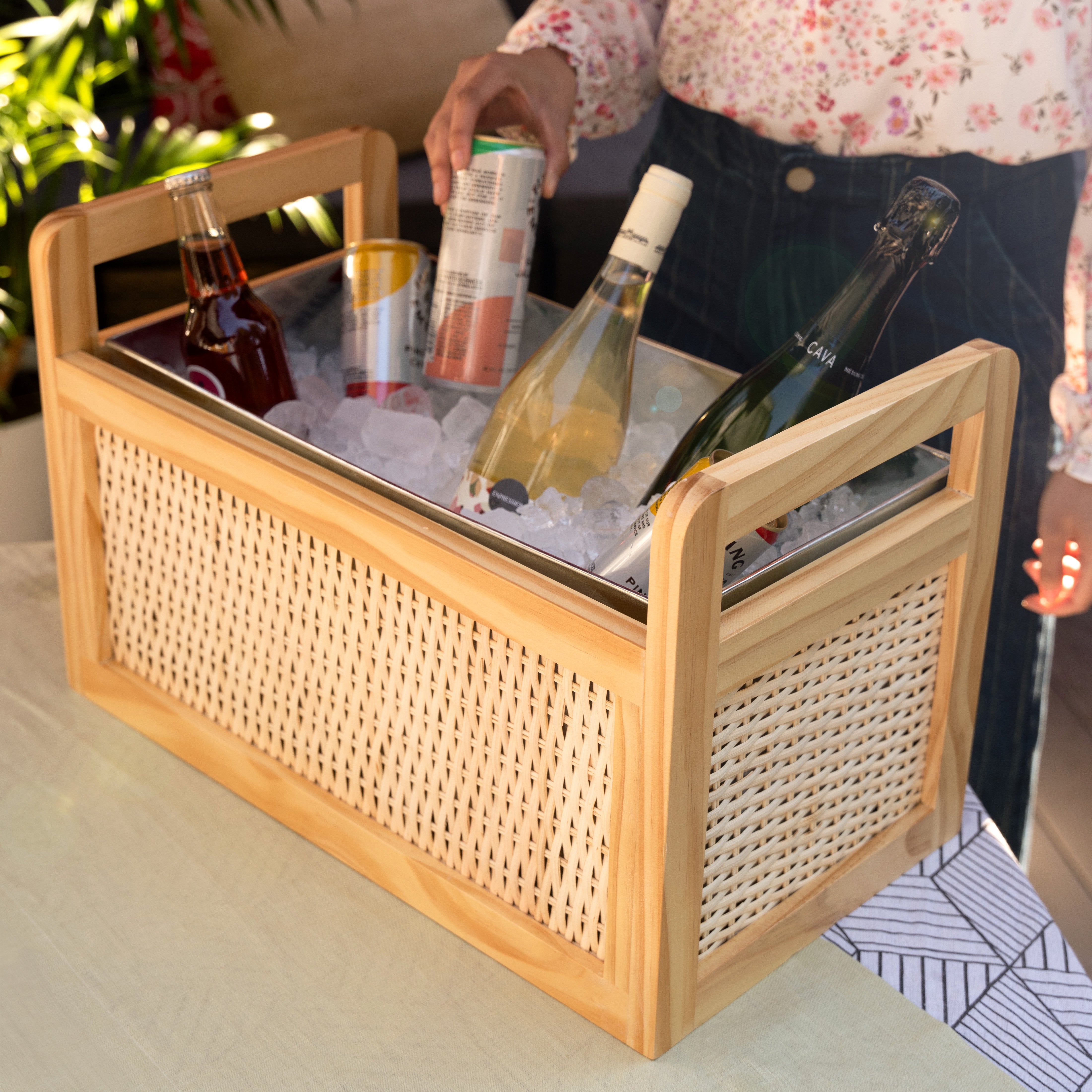 Rattan & Wood Beverage Tub - MaisonBeach