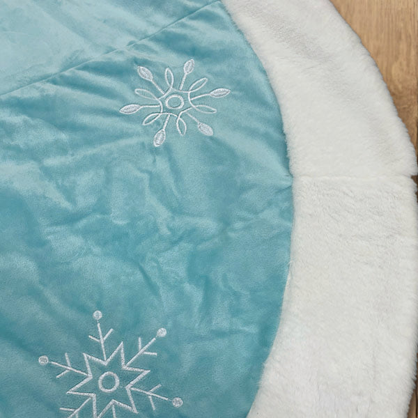 48" Pastel Blue Snowflake Embroidered Tree Skirt With Faux Fur Trim - MaisonBeach