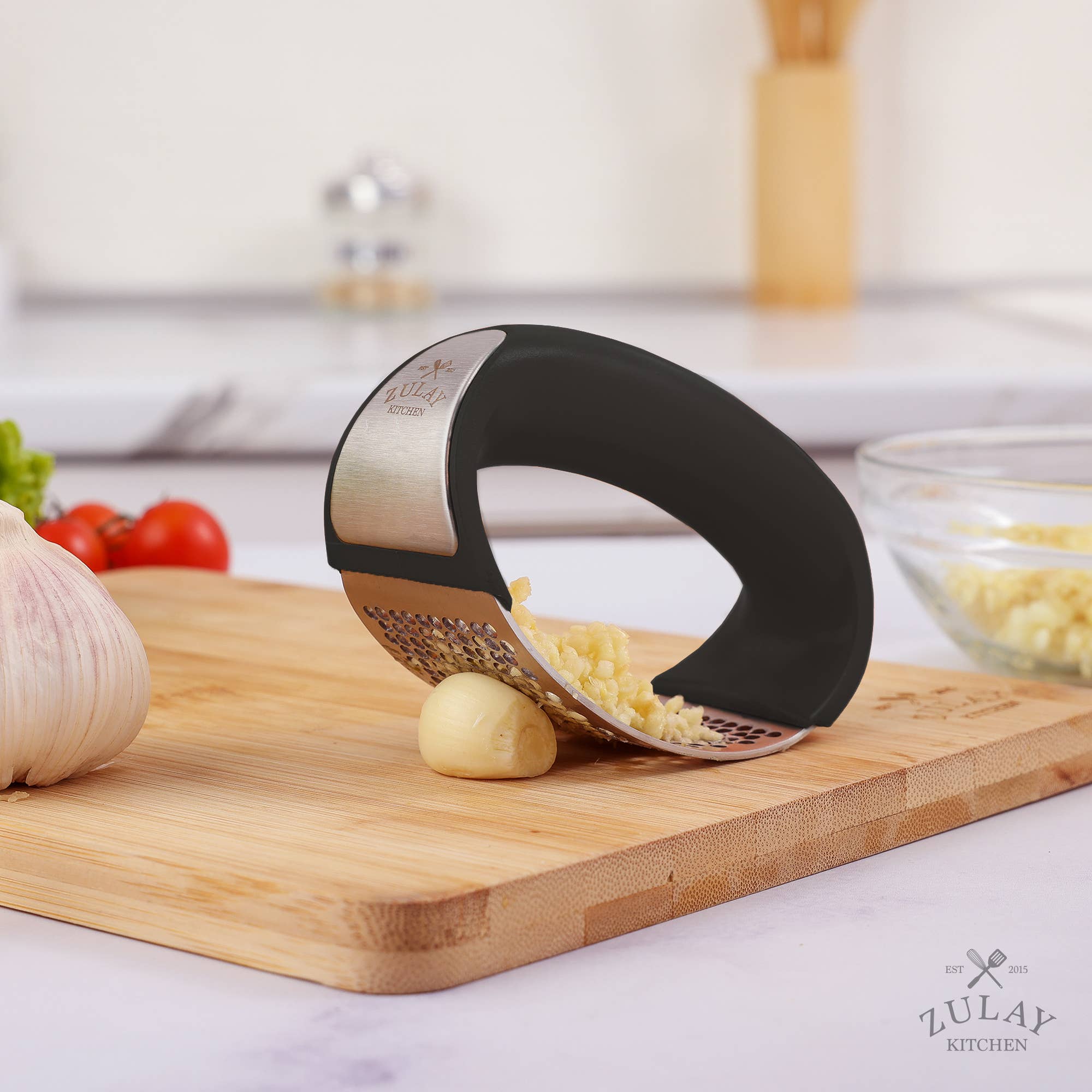 Zulay Kitchen - Garlic Press Rocker With Silicone Peeler & Scraper Set - MaisonBeach