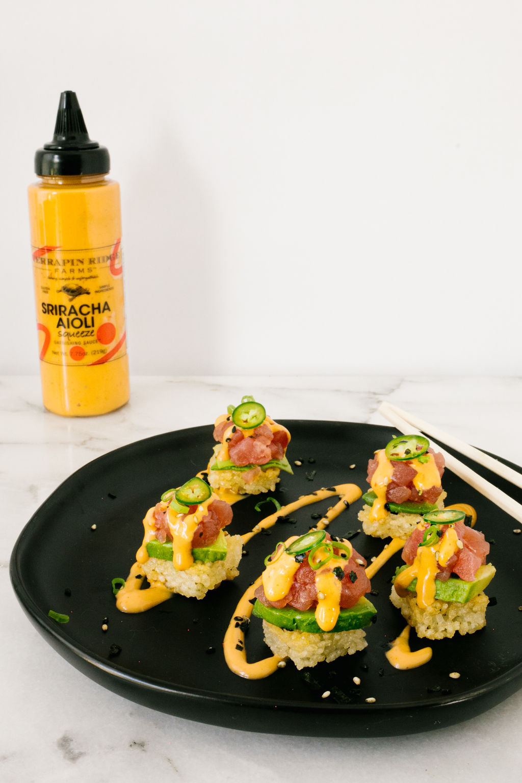 Sriracha Aioli Garnishing Squeeze - MaisonBeach