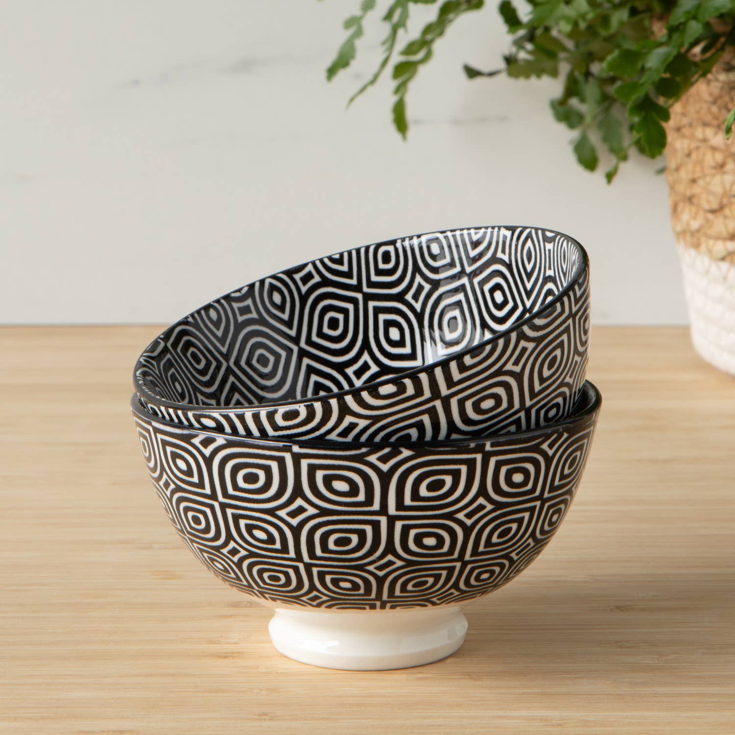Black Geo Stamped Bowl – 4" (10 oz) - MaisonBeach