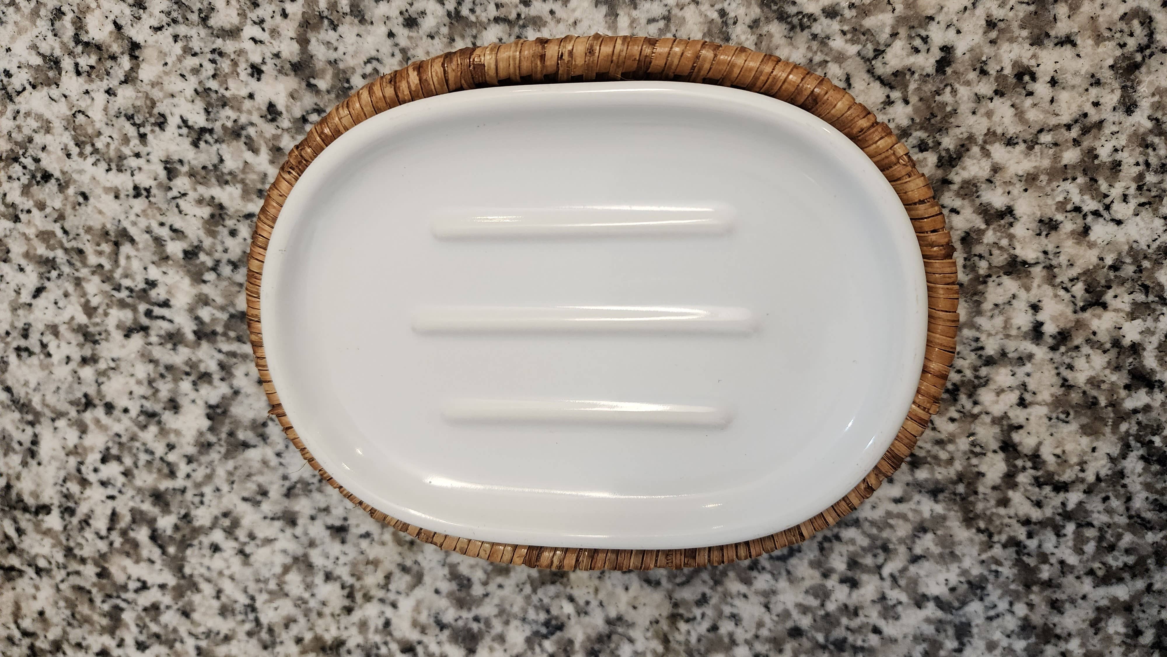 Rattan Oval Soap Dish with Ceramic Insert – Handwoven & Eco-Friendly - MaisonBeach