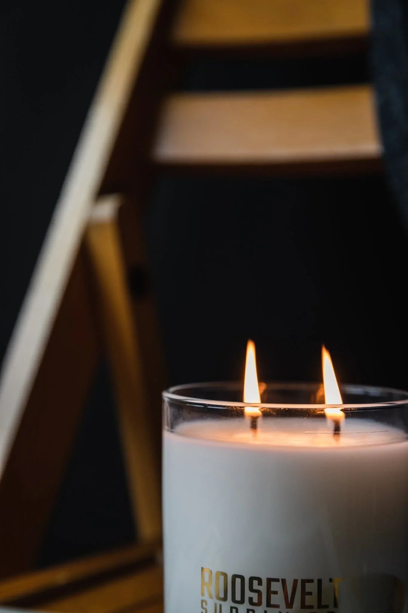 Redwood Candle - MaisonBeach